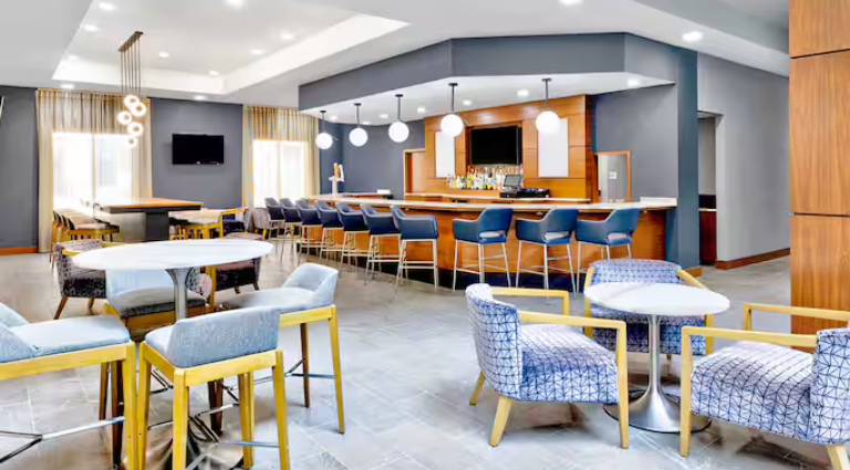 call out image for Bucktown Social at DoubleTree