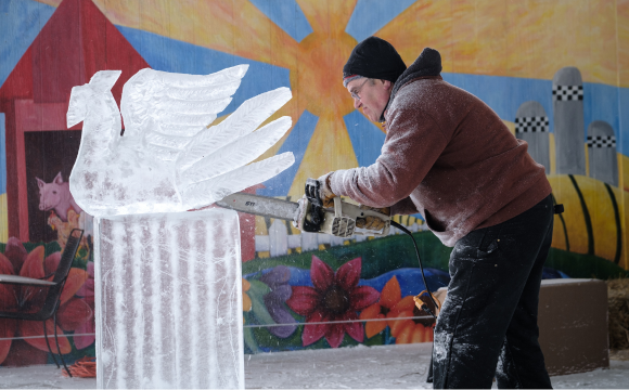 Ice carving