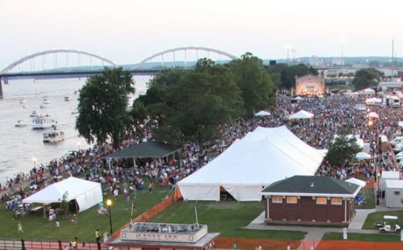 aerial view of a festival in downtown davenport iowa 
