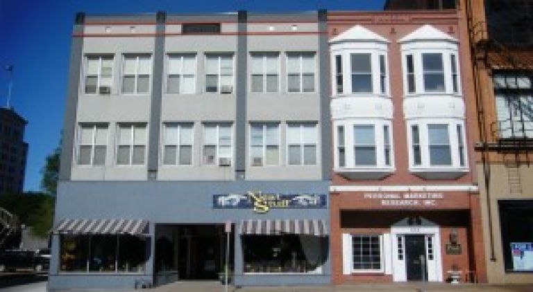 call out image for 320 Brady Street Apartments