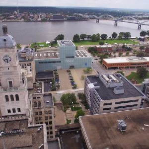 image of downtown davenport skyline