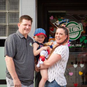 image of gary and sasha rowland standing outside of macs