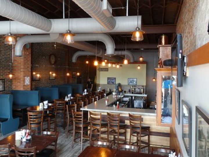 call out image for Front Street Pub & Eatery