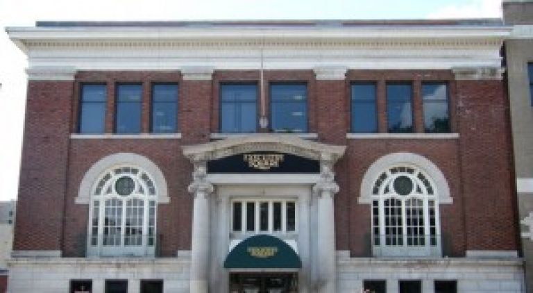 call out image for Executive Square Apartments - Closed for Remodeling